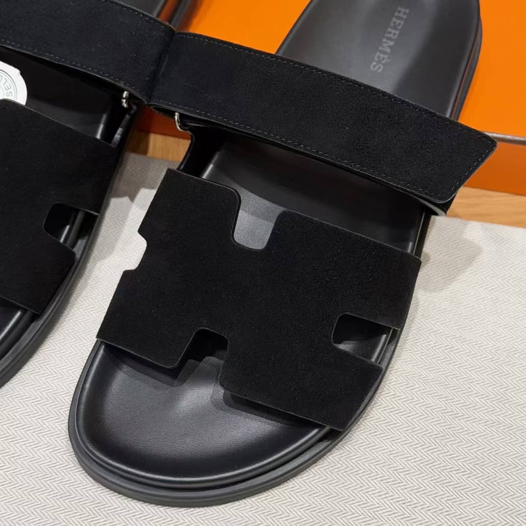Sandales Chypre Hermès Noir Daim