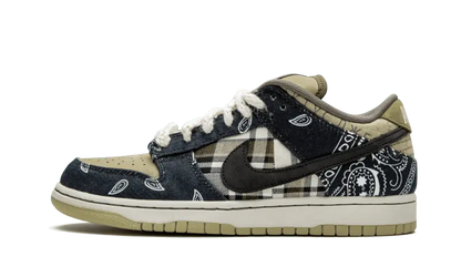 SB Dunk Low Travis Scott